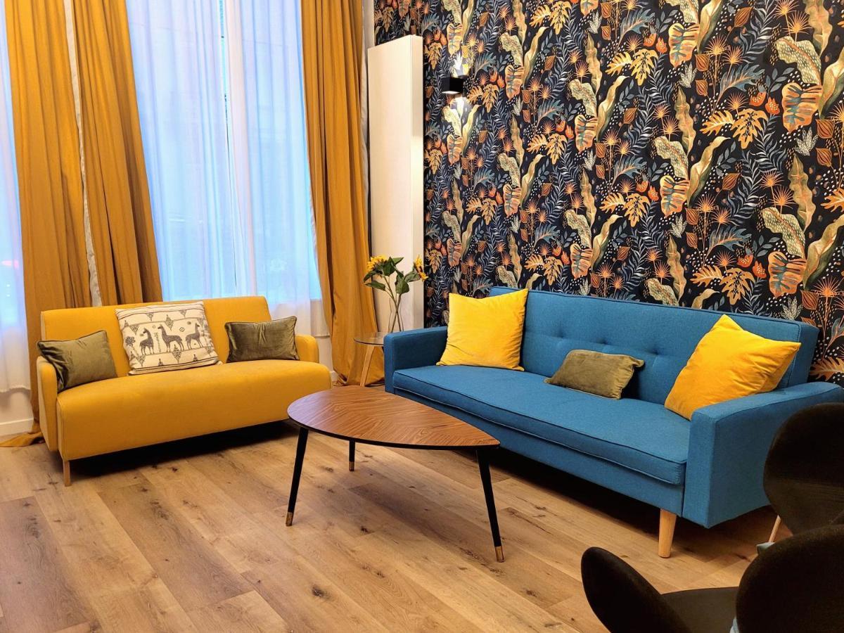Brand New Camelia Room With Private Bathroom Bruxelles Exterior foto
