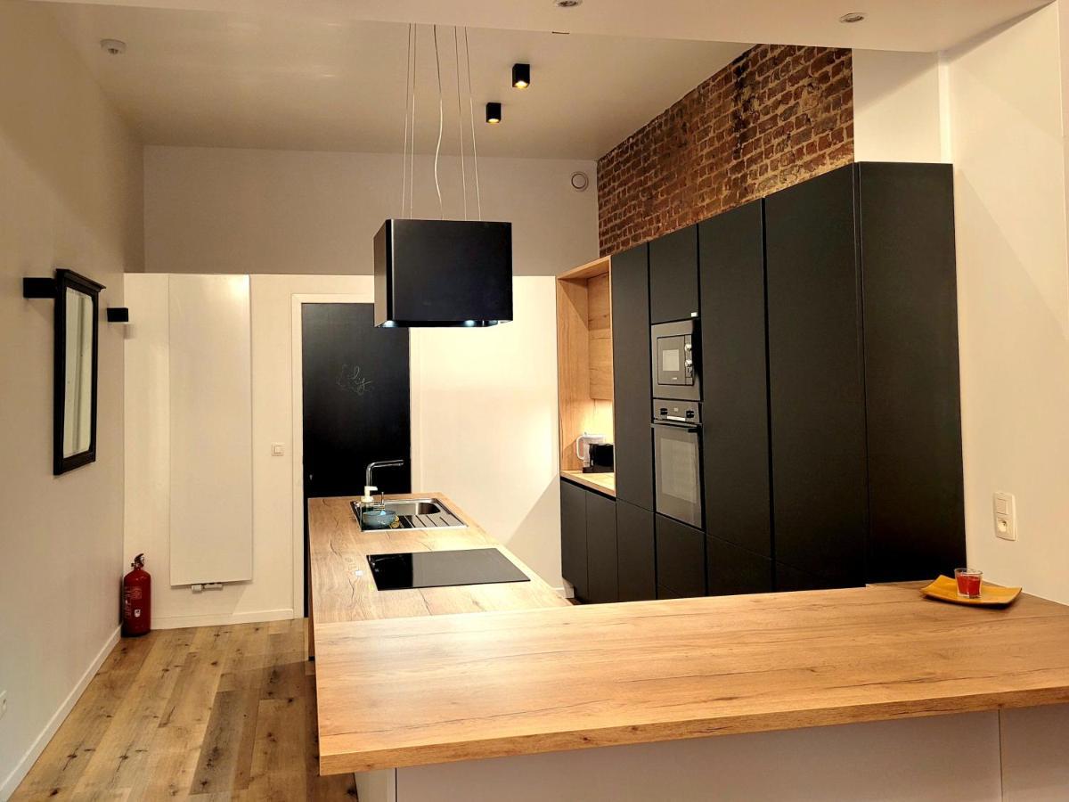 Brand New Camelia Room With Private Bathroom Bruxelles Exterior foto