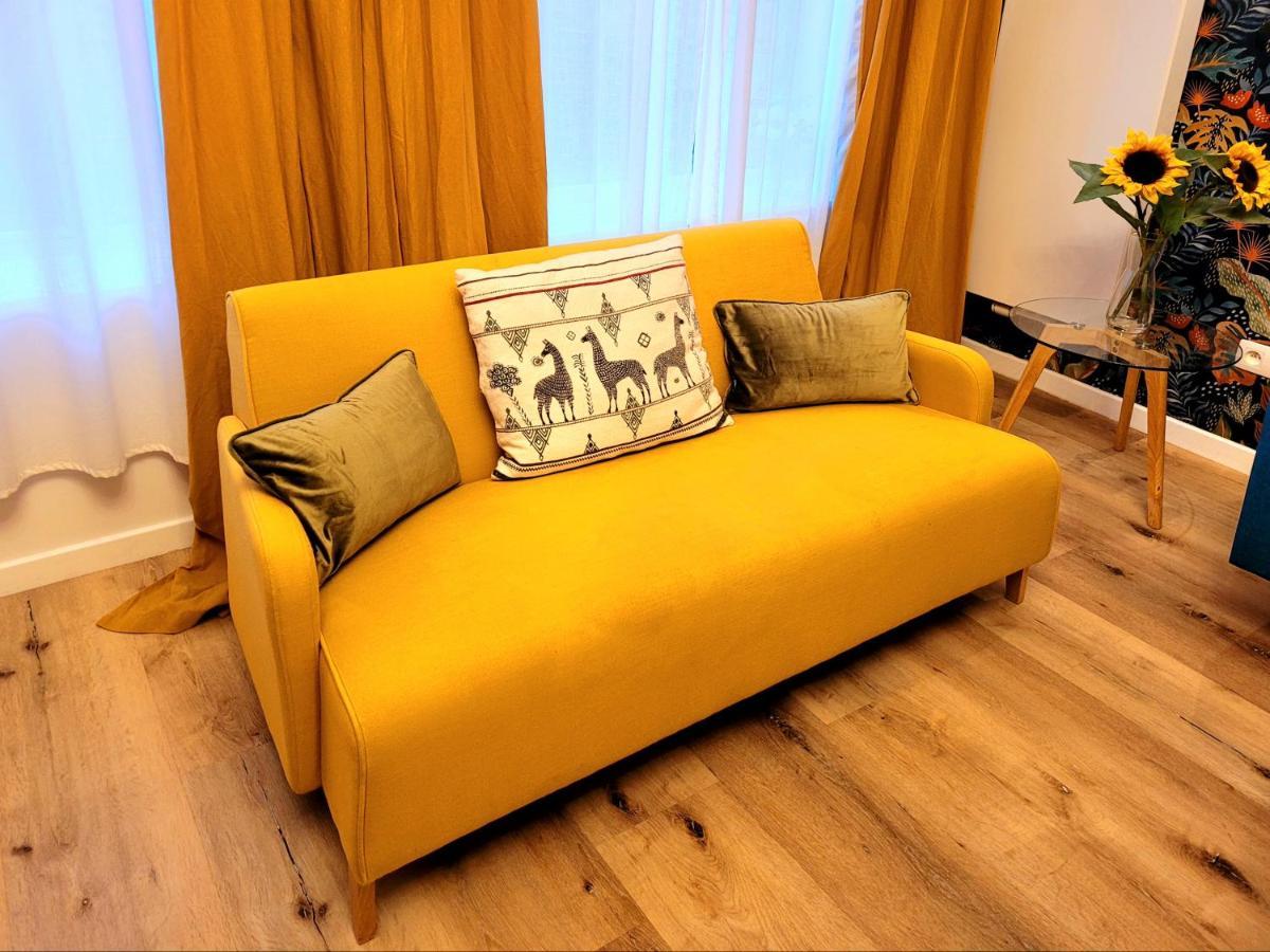 Brand New Camelia Room With Private Bathroom Bruxelles Exterior foto
