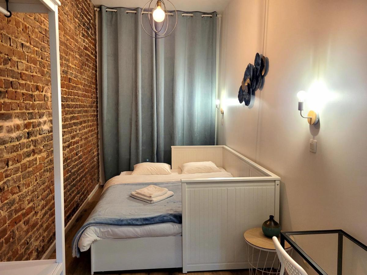 Brand New Camelia Room With Private Bathroom Bruxelles Exterior foto